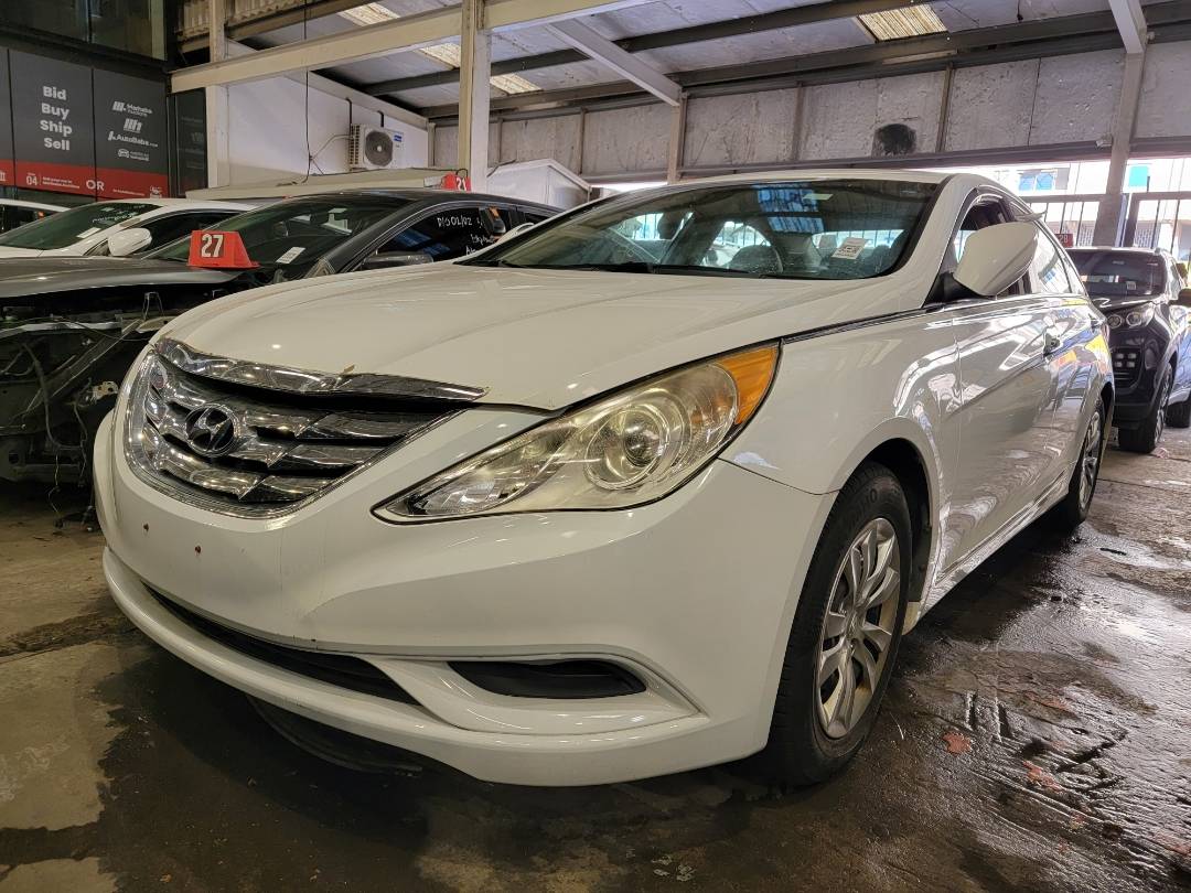 2013 HYUNDAI SONATA — 135411 Miles — Lot 36806348 — Main - Marhaba Auctions Used Cars - Image 4