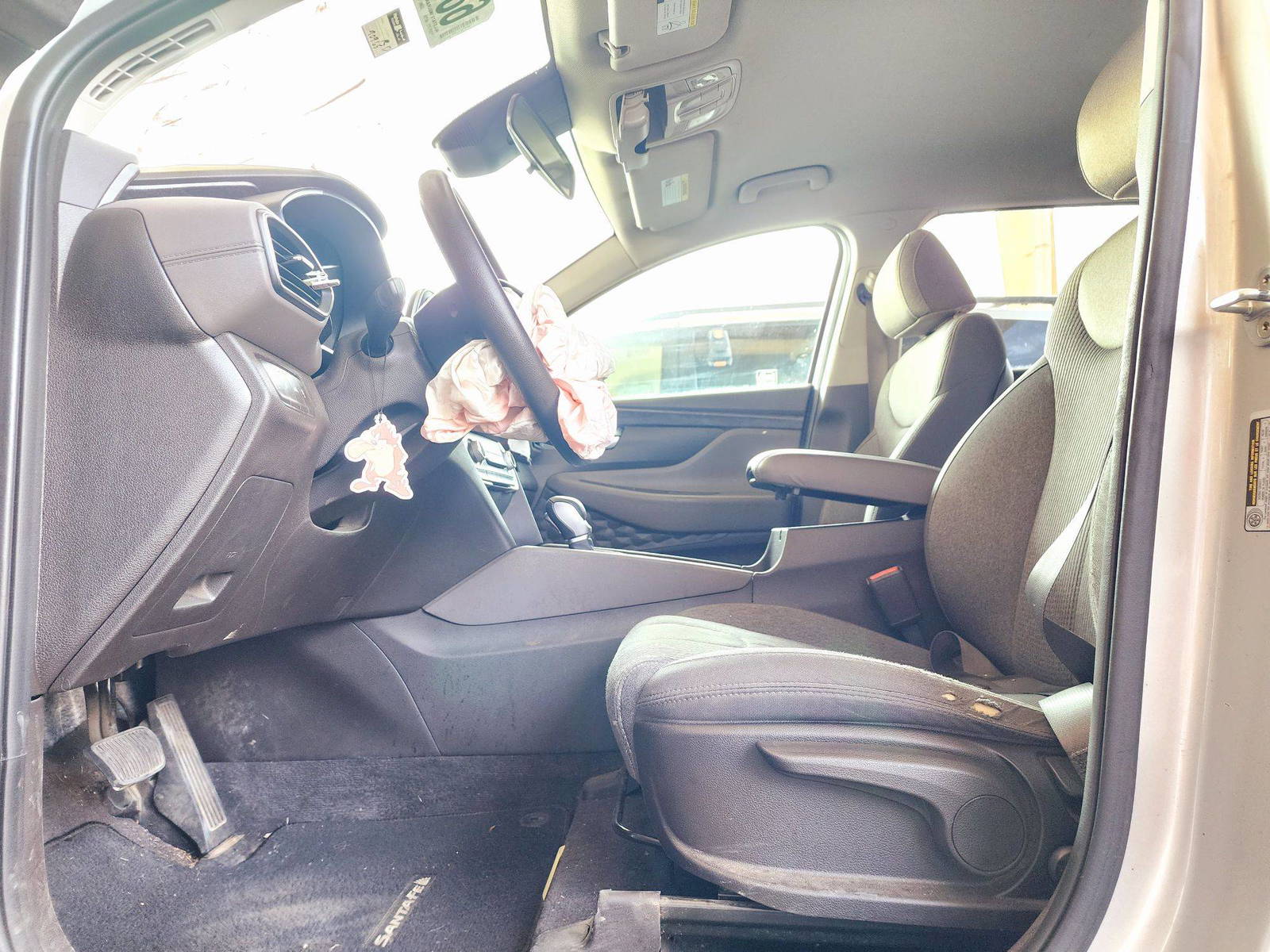 2019 HYUNDAI SANTA FE — 90965 Miles — Lot 68665324 — Souq - Marhaba Auctions Used Cars - Image 8