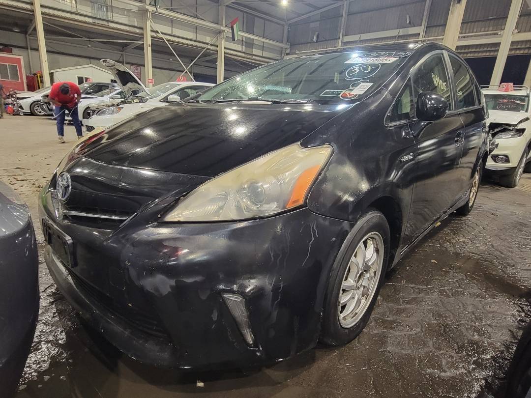 2014 TOYOTA PRIUS — 292126 Miles — Lot U0E3333455 — Main - Marhaba Auctions Used Cars - Image 5
