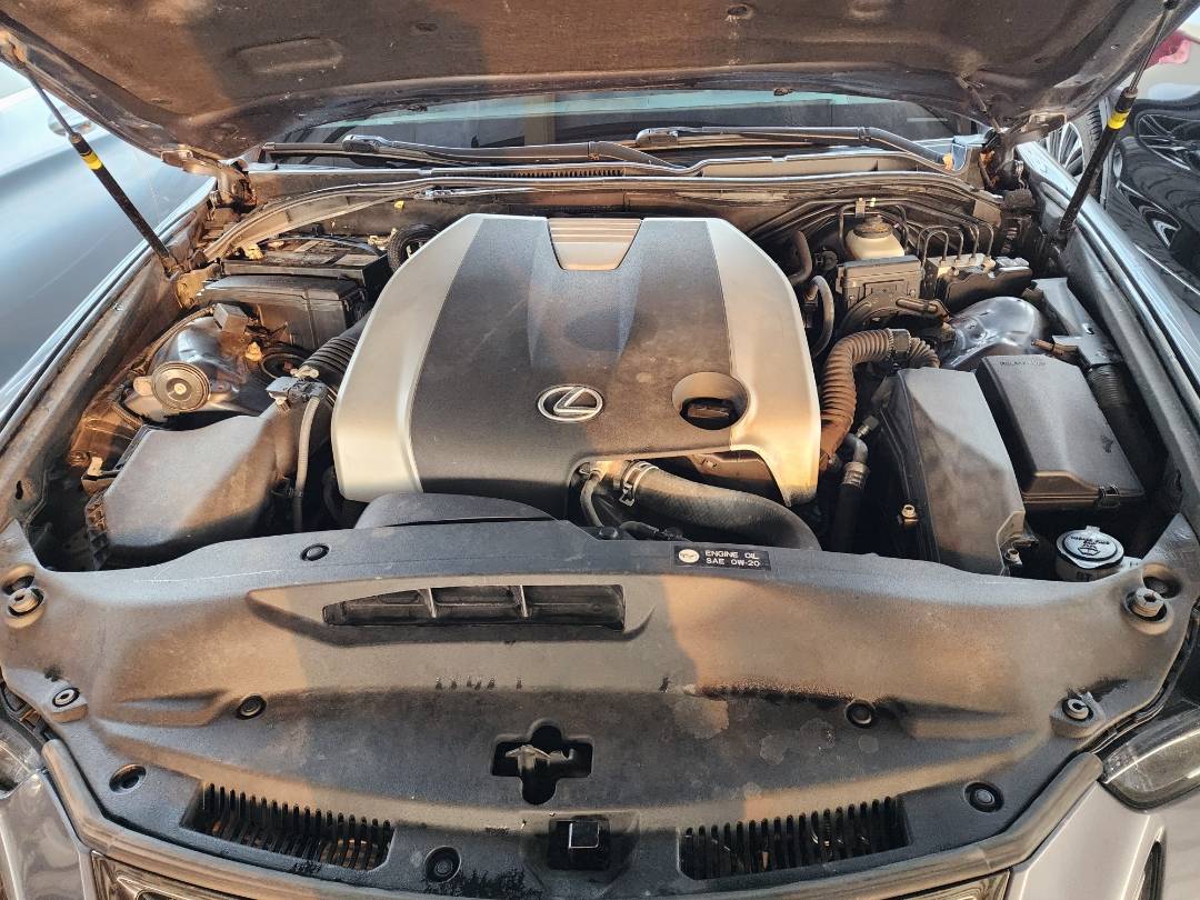 2017 LEXUS IS 300 — 206365 KM — Lot 023095 — Souq - Marhaba Auctions Used Cars - Image 13