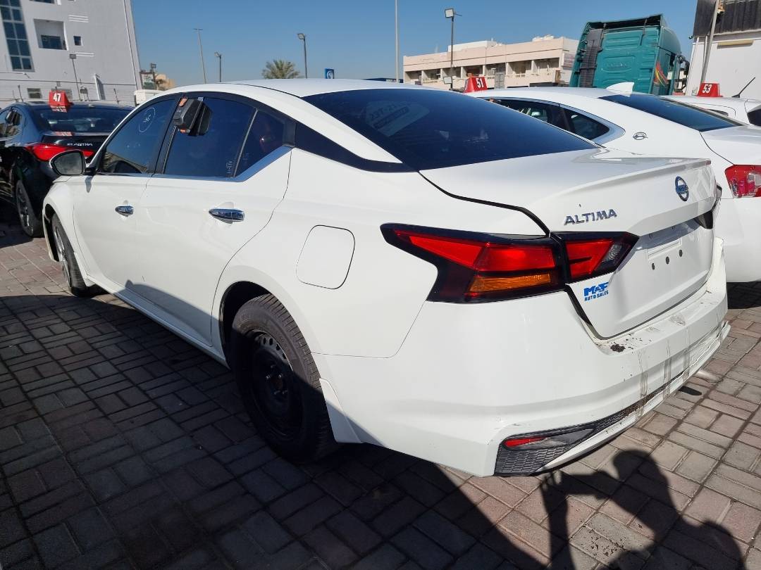 2021 NISSAN ALTIMA — 52233 Miles — Lot 215487 — Ind. 12 - Marhaba Auctions Used Cars - Image 5