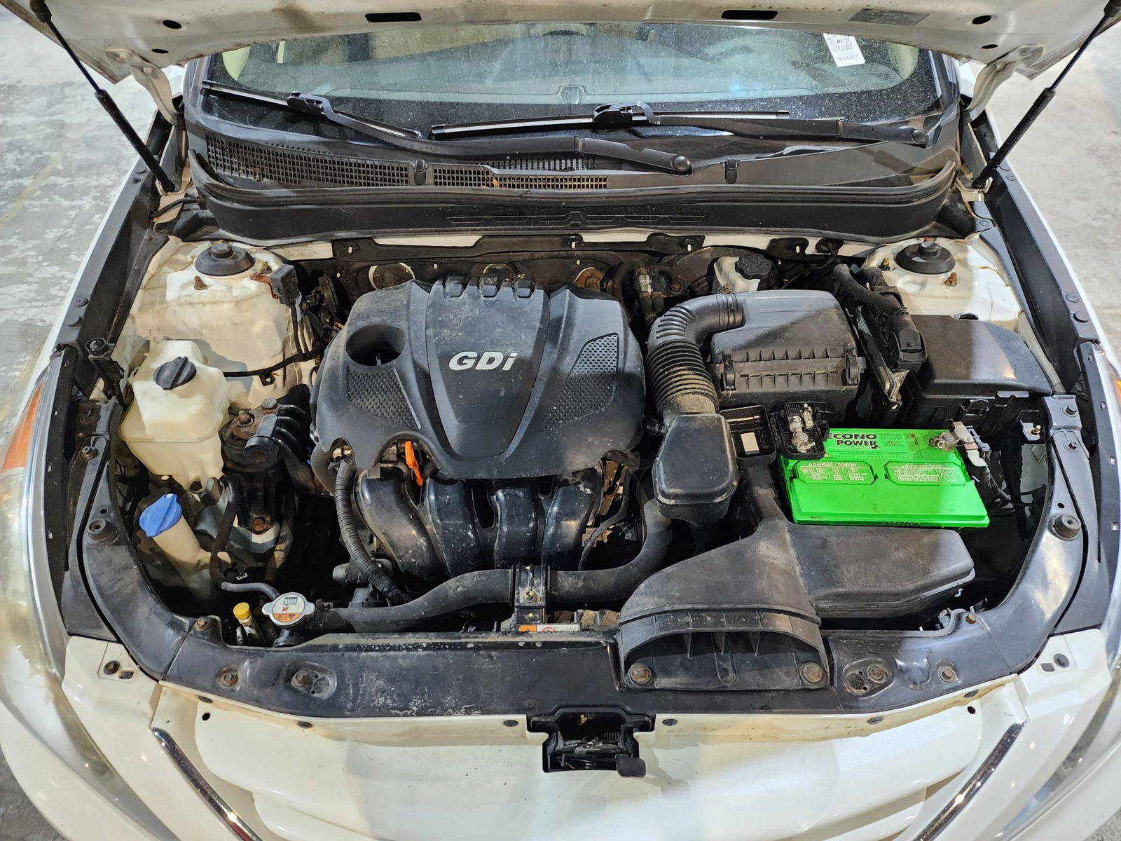 2013 HYUNDAI SONATA — 186900 Miles — Lot 48136 — Al Quoz - Marhaba Auctions Used Cars - Image 11