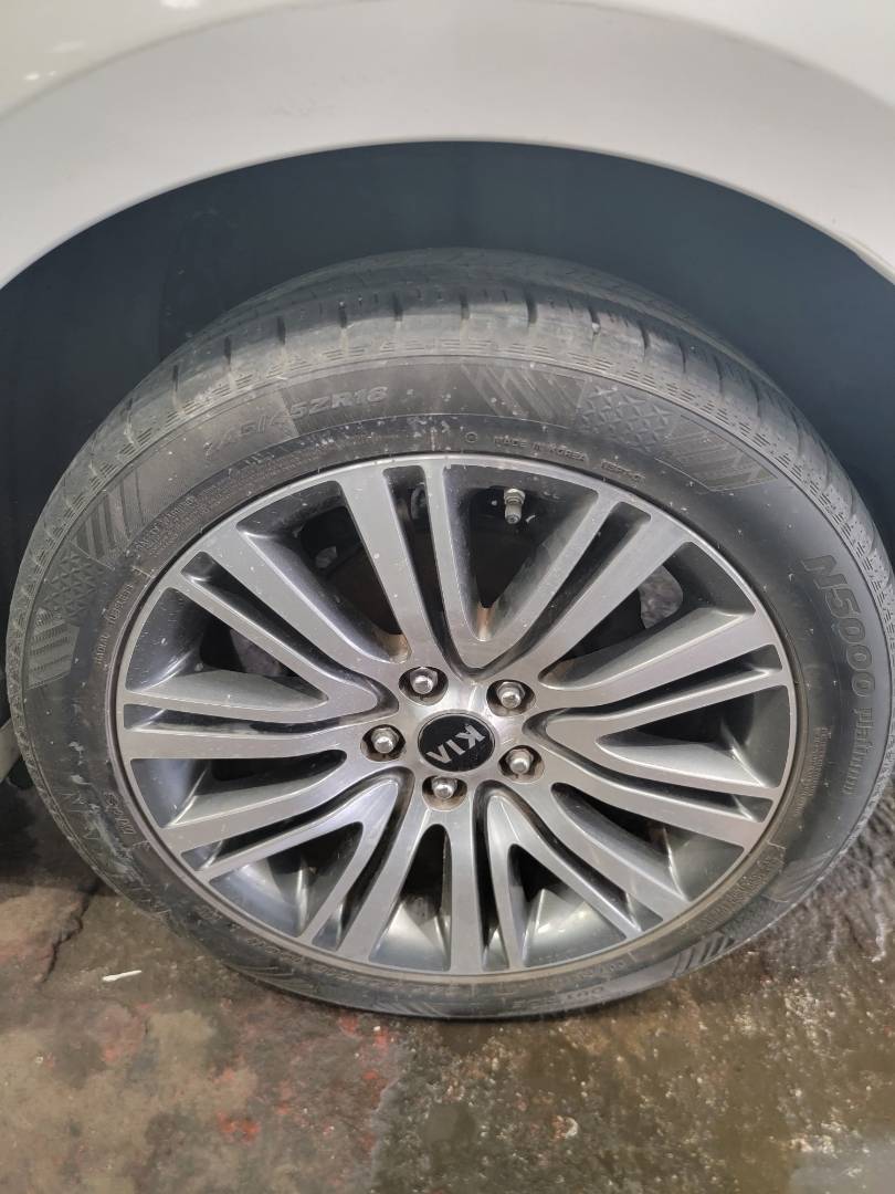2015 KIA CADENZA — 122775 Miles — Lot F5187769 — Souq - Marhaba Auctions Used Cars - Image 11