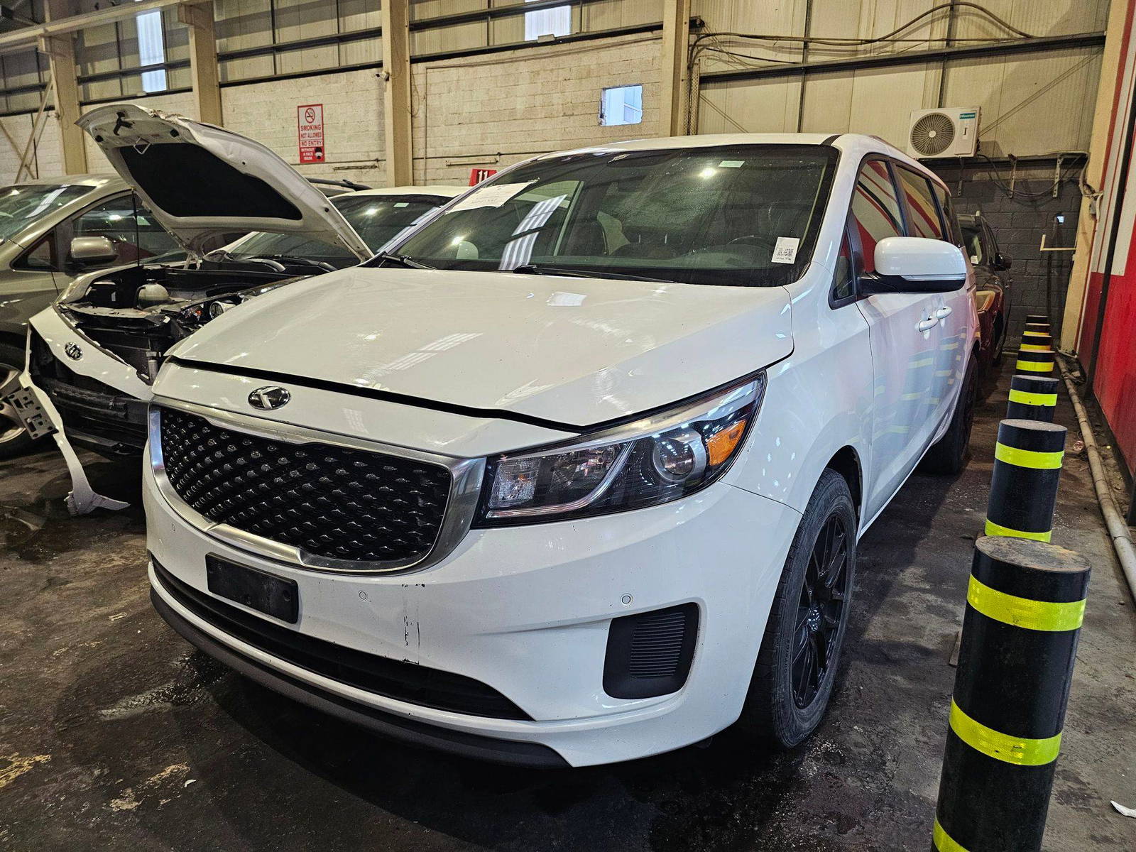 KIA SEDONA 2017 - Marhaba Auction Used Cars - Image 3
