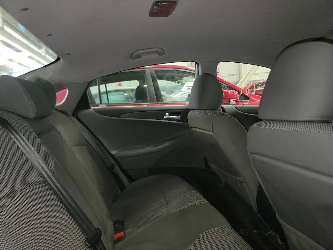 2012 HYUNDAI SONATA — 109756 Miles — Lot H385688 - Marhaba Auctions Used Cars - Image 5