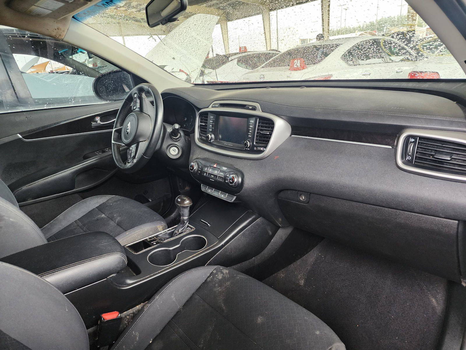 2018 KIA SORENTO — 122925 Miles — Lot 73032103 - Marhaba Auctions Used Cars - Image 5