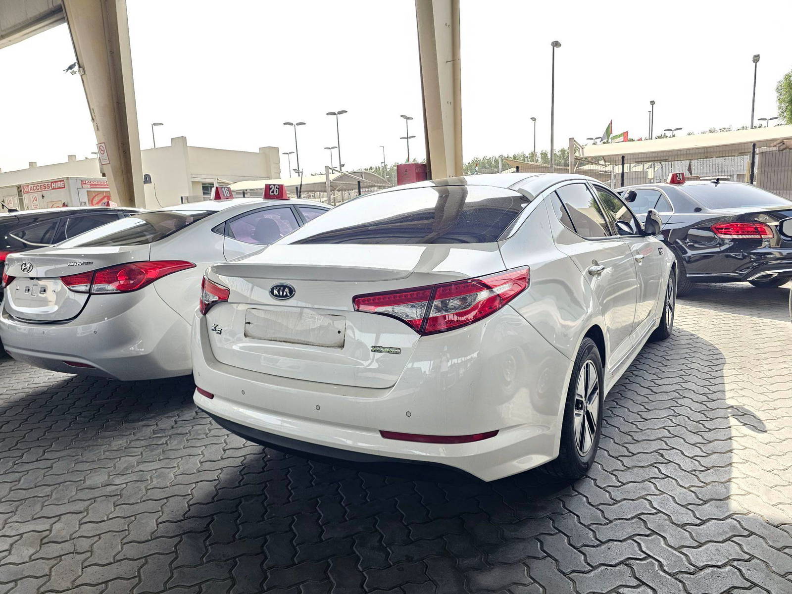 2012 KIA K5 — 229141 KM — Lot 002161 — Souq - Marhaba Auctions Used Cars - Image 4