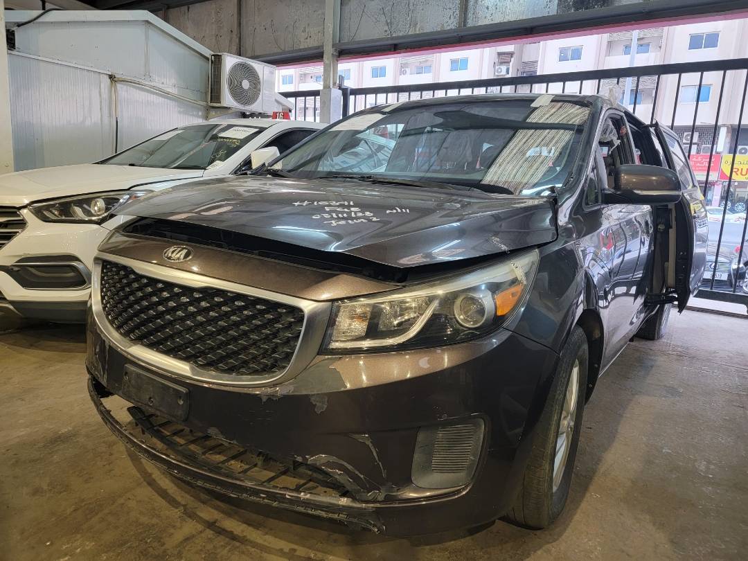 2016 KIA SEDONA — 99500 Miles — Lot 38434753 — Main - Marhaba Auctions Used Cars - Image 5