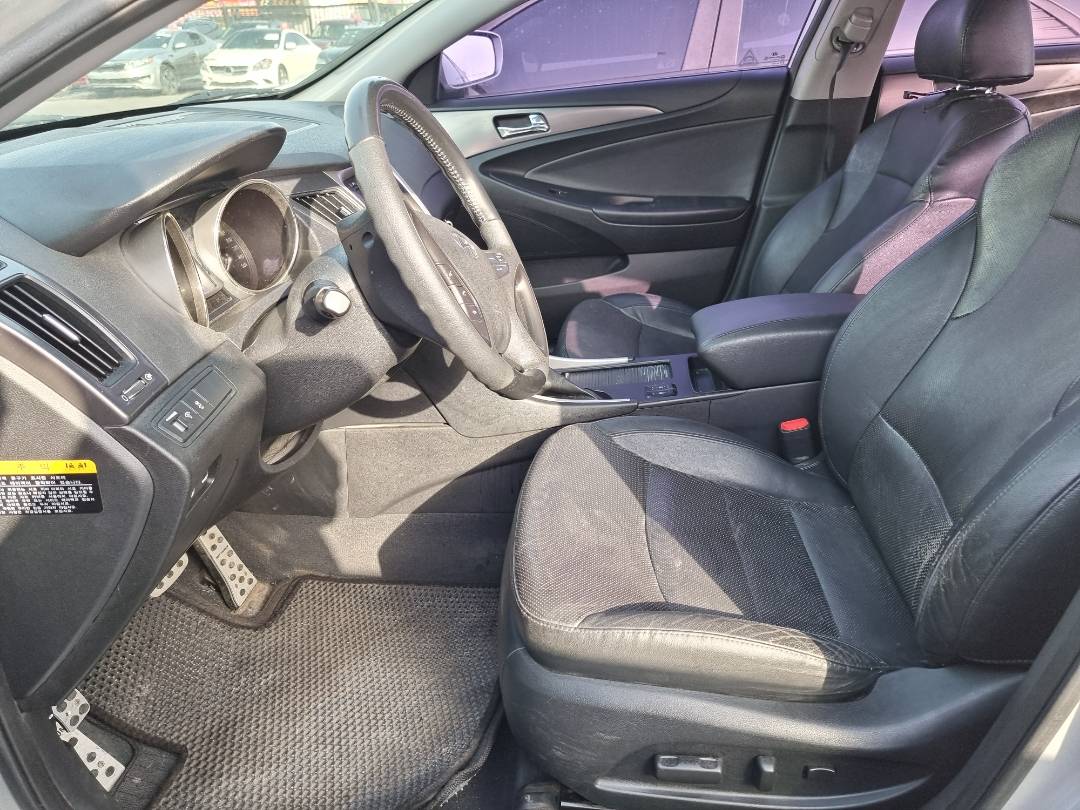 2012 HYUNDAI SONATA — 232437 KM — Lot 125478 — Main - Marhaba Auctions Used Cars - Image 6