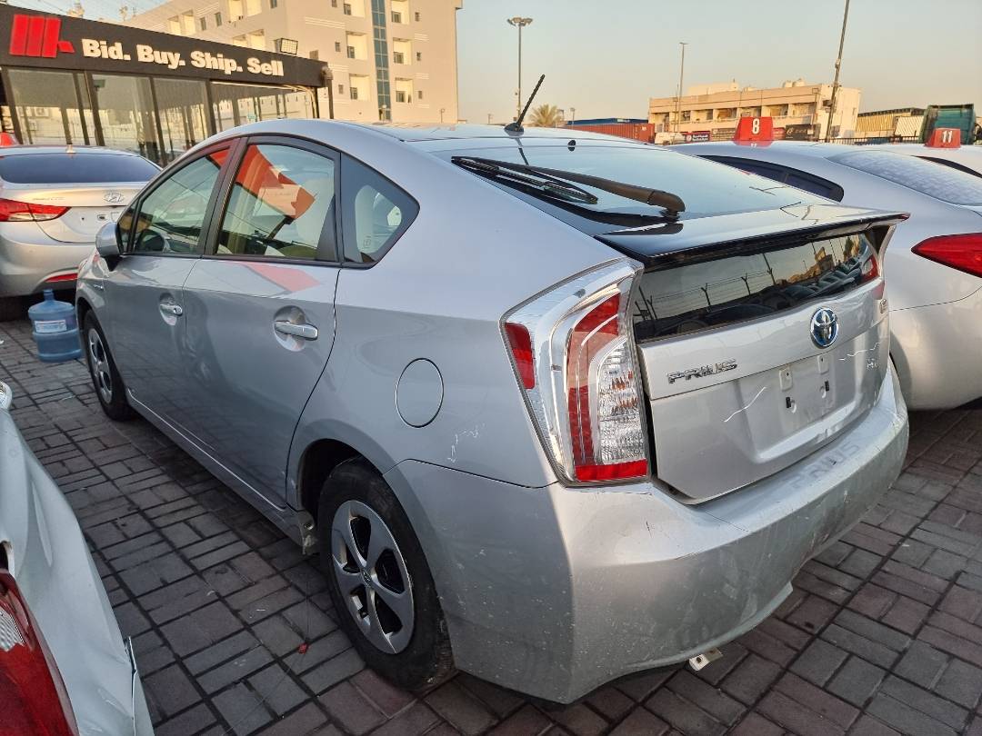 2014 TOYOTA PRIUS — 209334 Miles — Lot 125487 — Ind. 12 - Marhaba Auctions Used Cars - Image 5