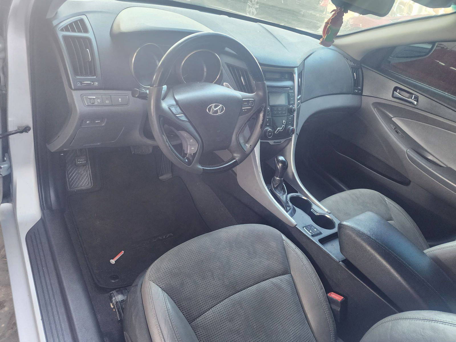 2013 HYUNDAI SONATA — 181470 Miles — Lot 37753183 - Marhaba Auctions Used Cars - Image 4