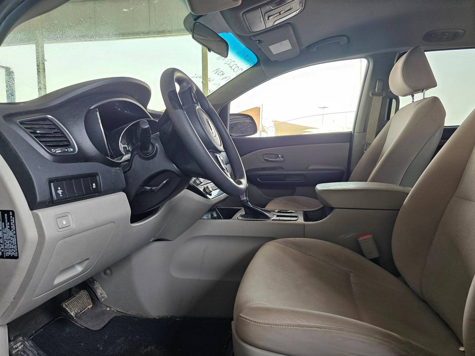 2019 KIA SEDONA — 167981 KM — Lot 12222366 — Ind. 12 - Marhaba Auctions Used Cars - Image 8