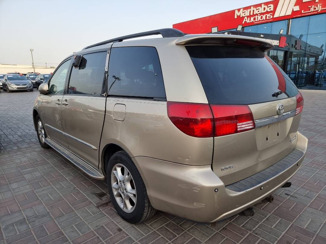 2004 TOYOTA SIENNA — 232315 Miles — Lot 215487 — Ind. 12 - Marhaba Auctions Used Cars - Image 5