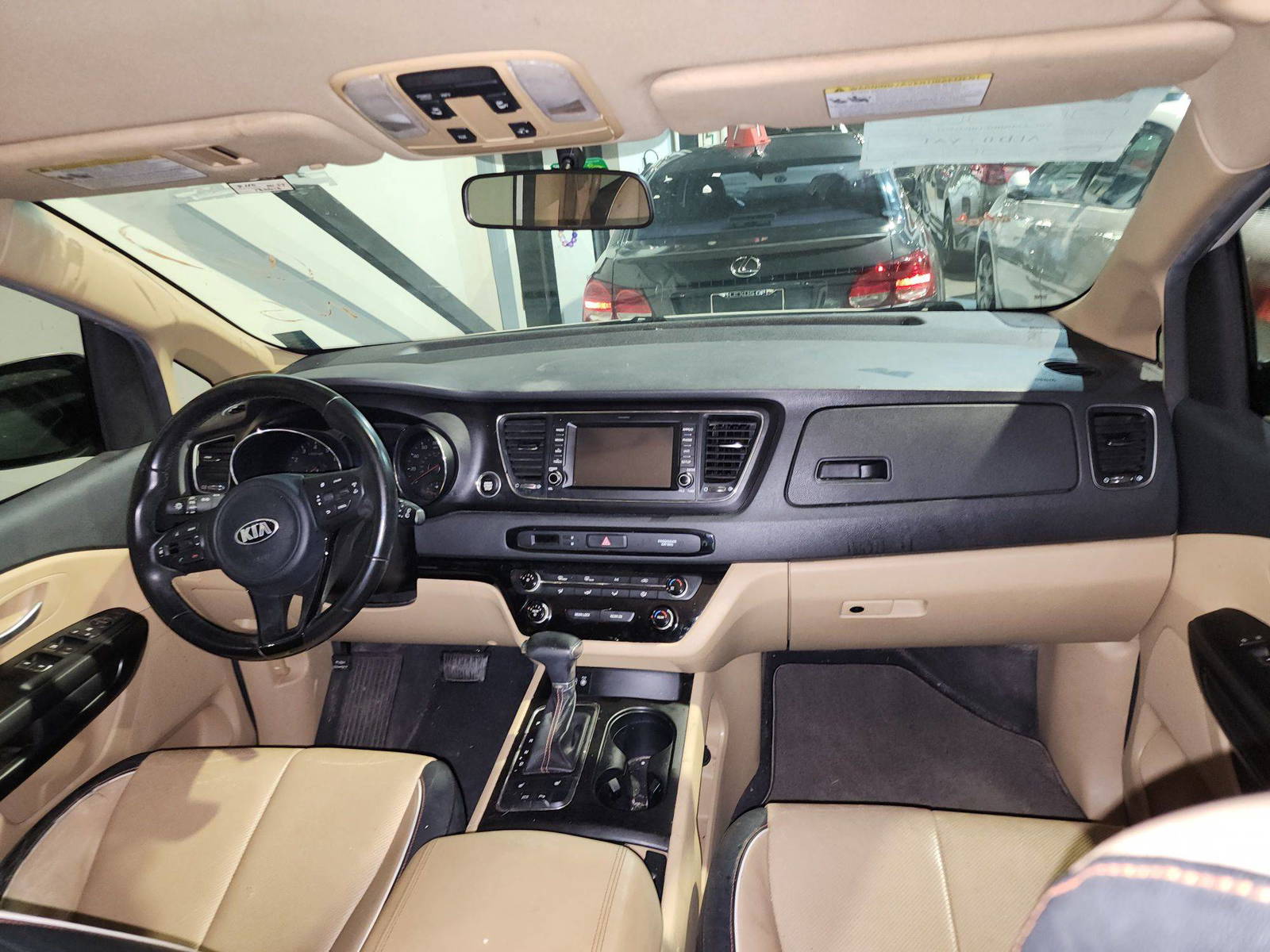 2017 KIA SEDONA — 134414 Miles — Lot 25943 — Al Quoz - Marhaba Auctions Used Cars - Image 7