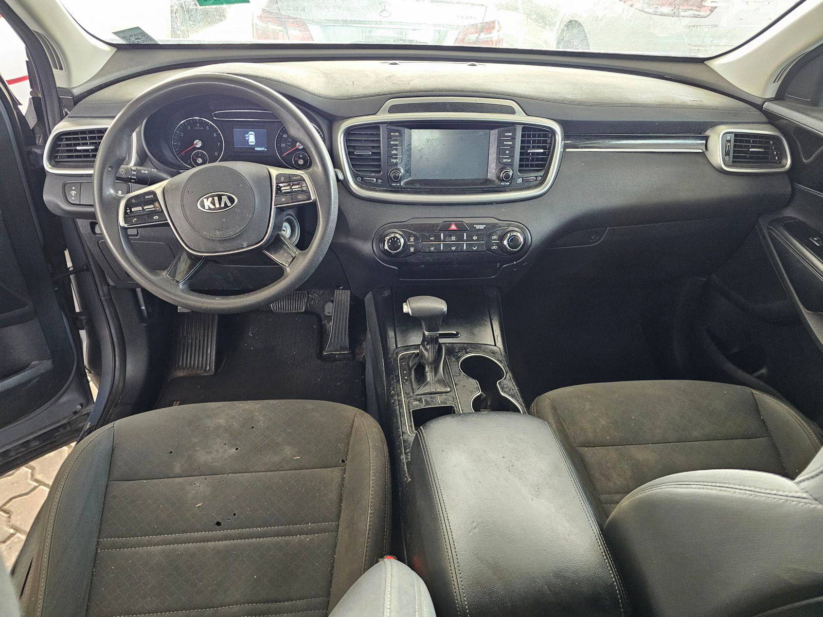 2020 KIA SORENTO — 136647 Miles — Lot 42947265 — Souq - Marhaba Auctions Used Cars - Image 8