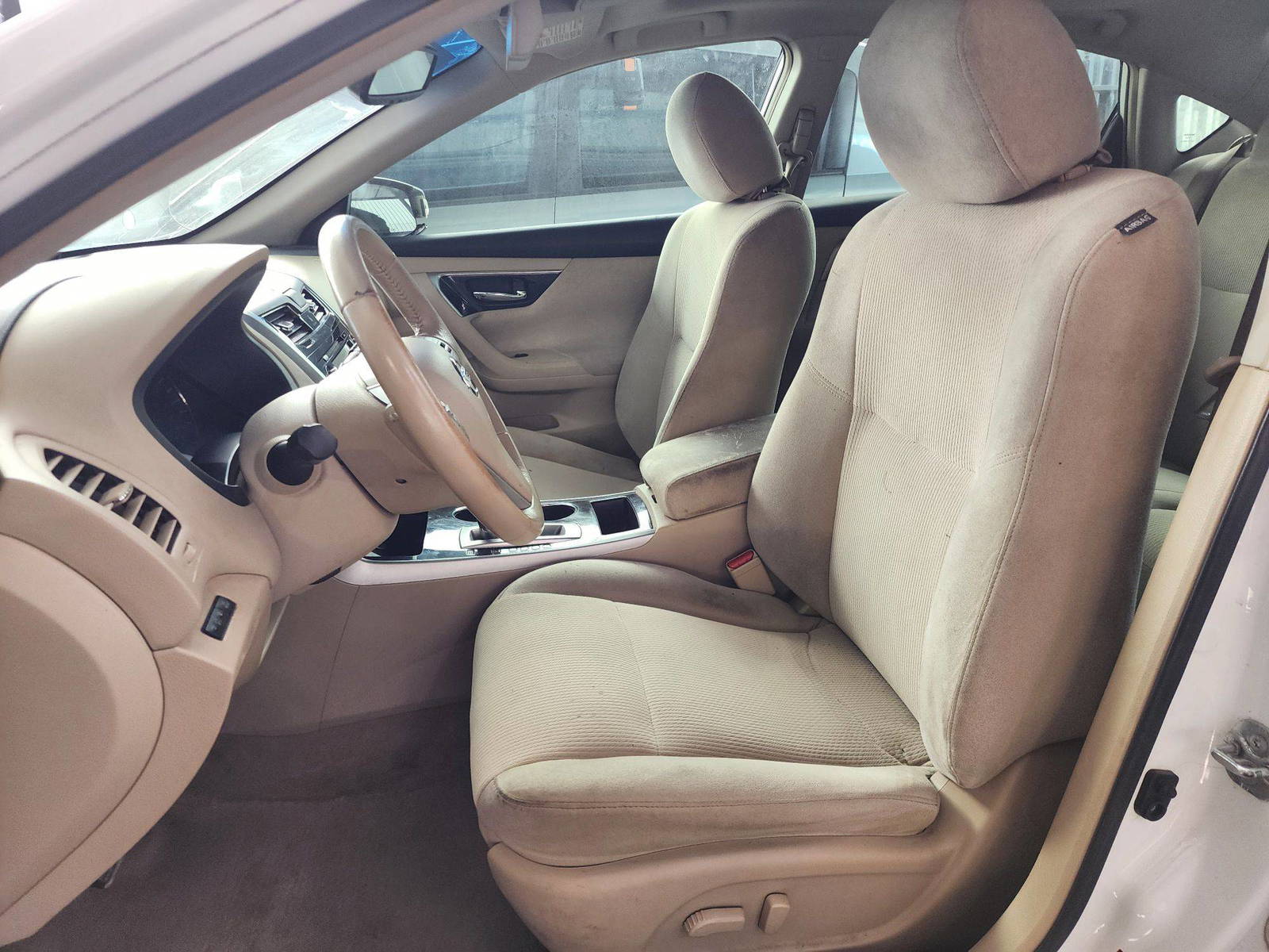 2013 NISSAN ALTIMA — 257817 Miles — Lot 69925374 — Al Quoz - Marhaba Auctions Used Cars - Image 9