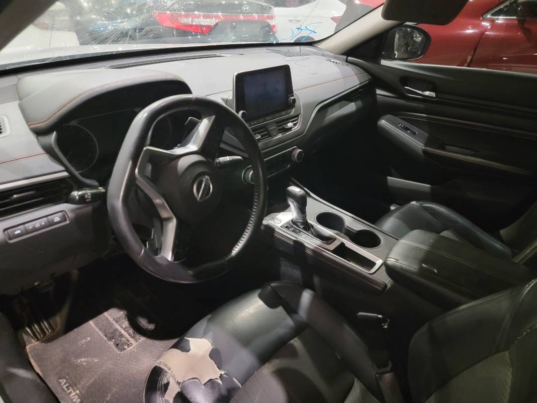 2019 NISSAN ALTIMA — 138752 Miles — Lot KC167731 — Main - Marhaba Auctions Used Cars - Image 8