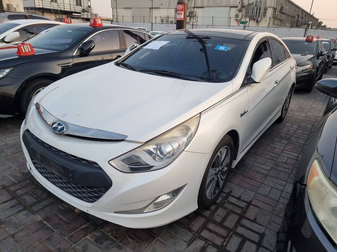 2014 HYUNDAI SONATA — 156507 KM — Lot 2154798 — Ind. 12 - Marhaba Auctions Used Cars - Image 3