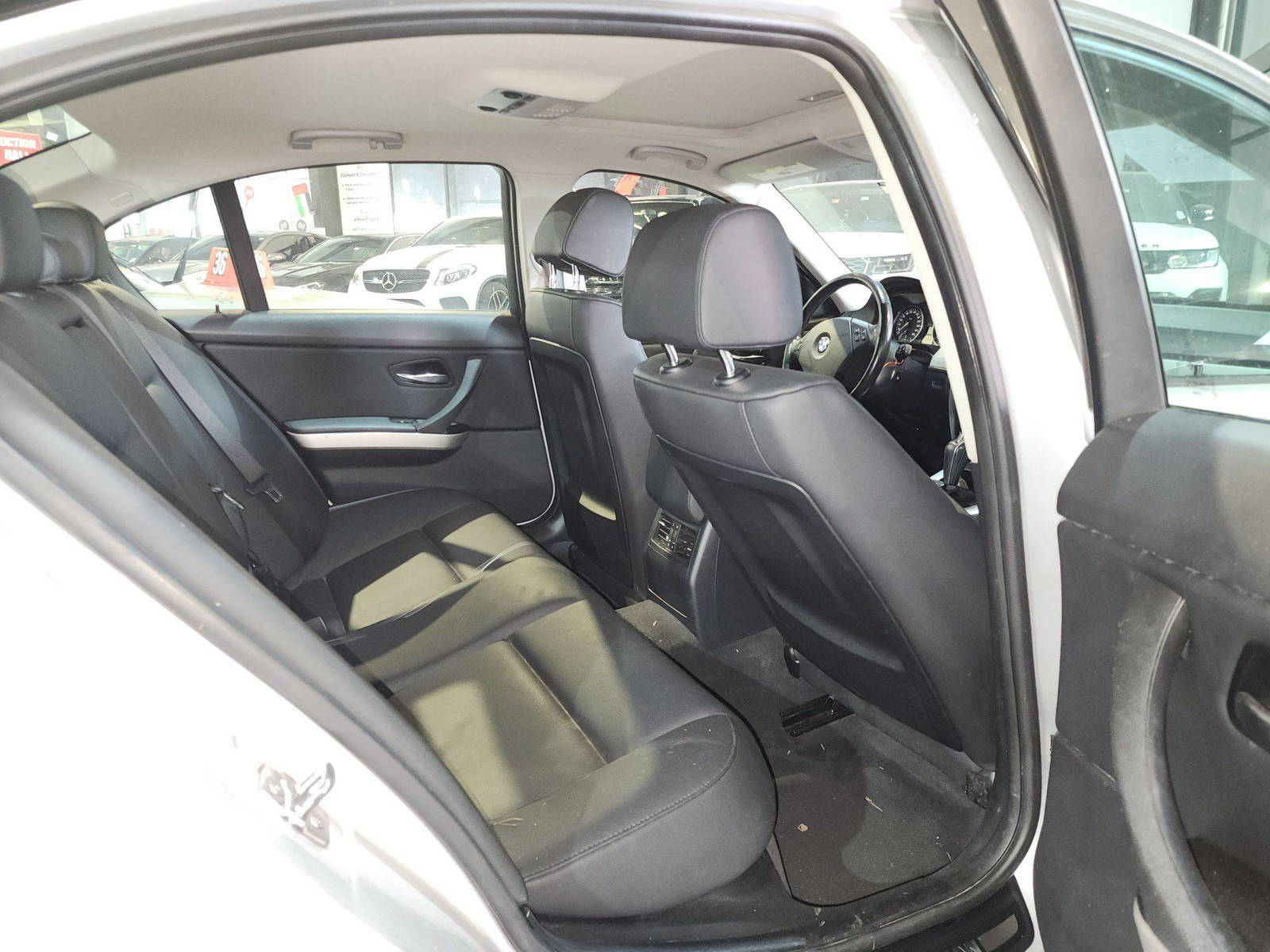 BMW 323I 2011 - Marhaba Auction Used Cars - Image 7