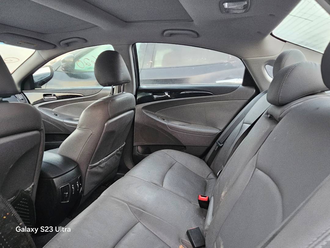 2013 HYUNDAI SONATA — 230932 Miles — Lot DH684616 — Main - Marhaba Auctions Used Cars - Image 8