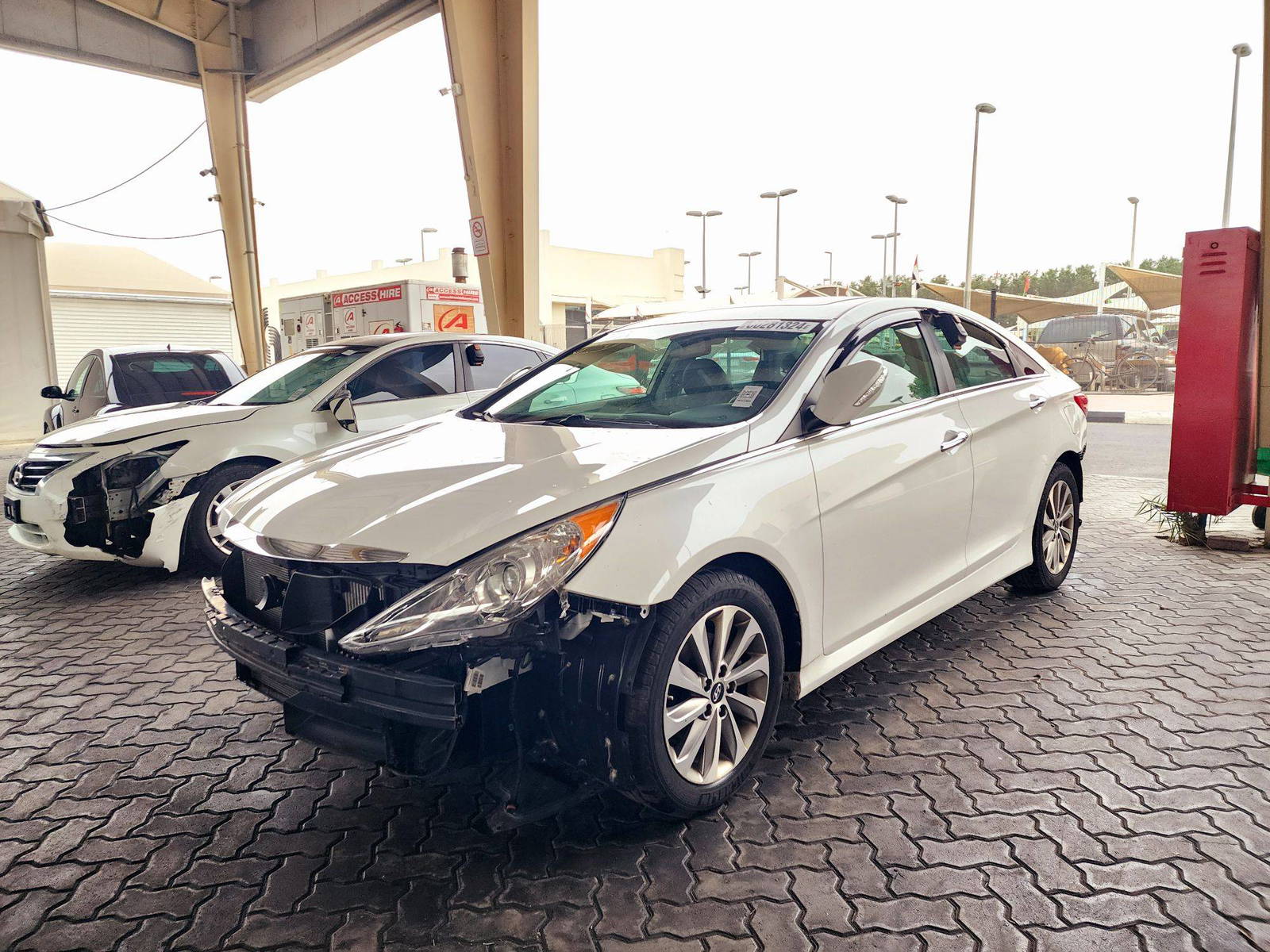 2014 HYUNDAI SONATA — 52577 Miles — Lot 80281324 — Souq - Marhaba Auctions Used Cars - Image 4