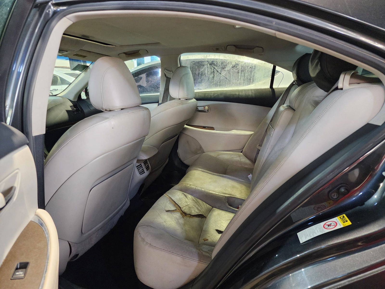 2010 LEXUS ES 350 — 201158 Miles — Lot 233407 — Main - Marhaba Auctions Used Cars - Image 7