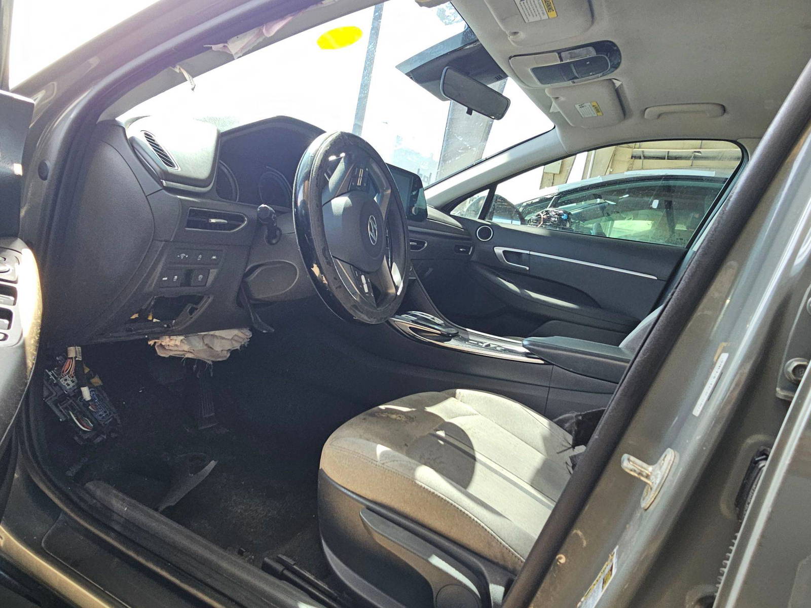 HYUNDAI SONATA 2021 - Marhaba Auction Used Cars - Image 8