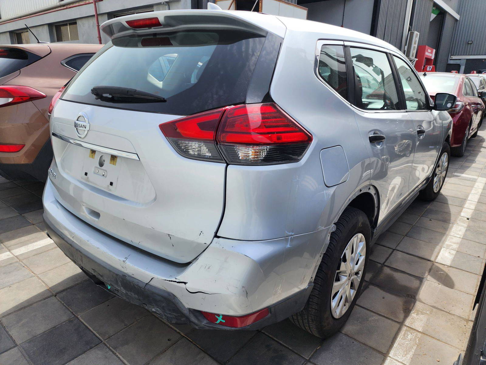 2017 NISSAN ROGUE — 138068 Miles — Lot 71786244 — Al Quoz - Marhaba Auctions Used Cars - Image 6