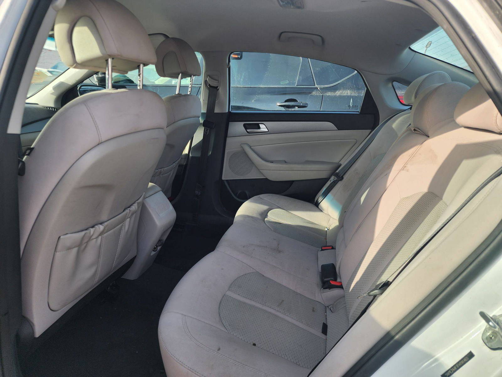 2015 HYUNDAI SONATA — 123015 Miles — Lot 43436142 — Al Sajaa - Marhaba Auctions Used Cars - Image 7