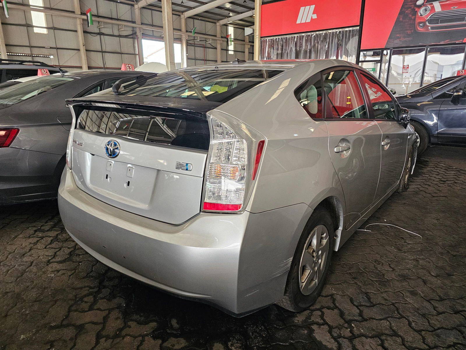 Toyota Prius 2010 view 2