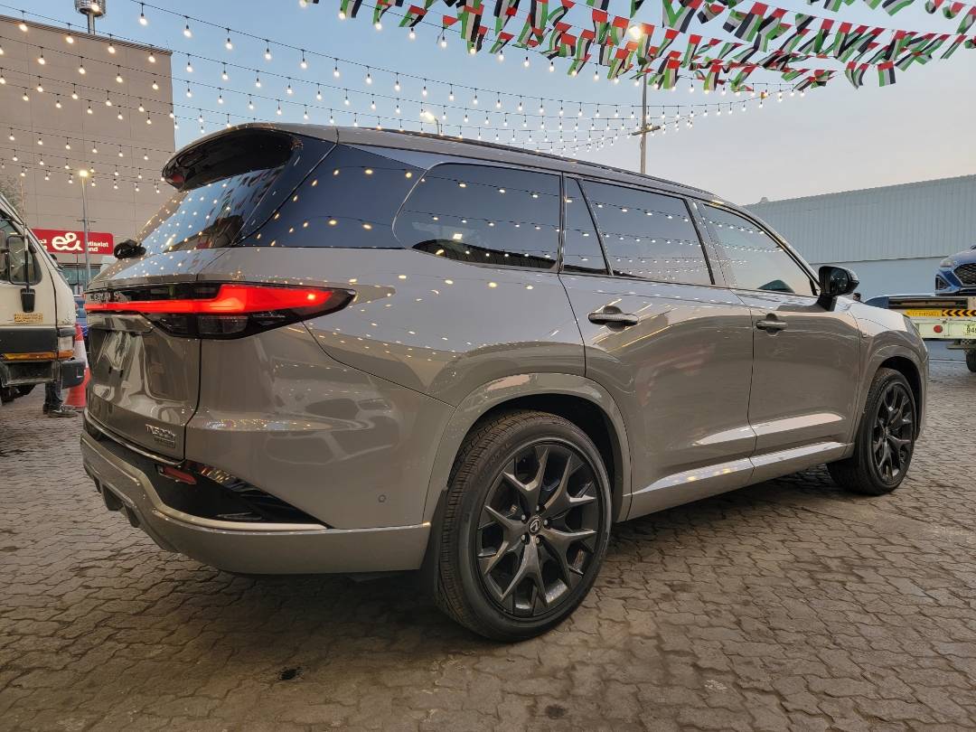 2024 LEXUS TX 500h — 4515 KM — Lot S001519 — Al Quoz - Marhaba Auctions Used Cars - Image 4