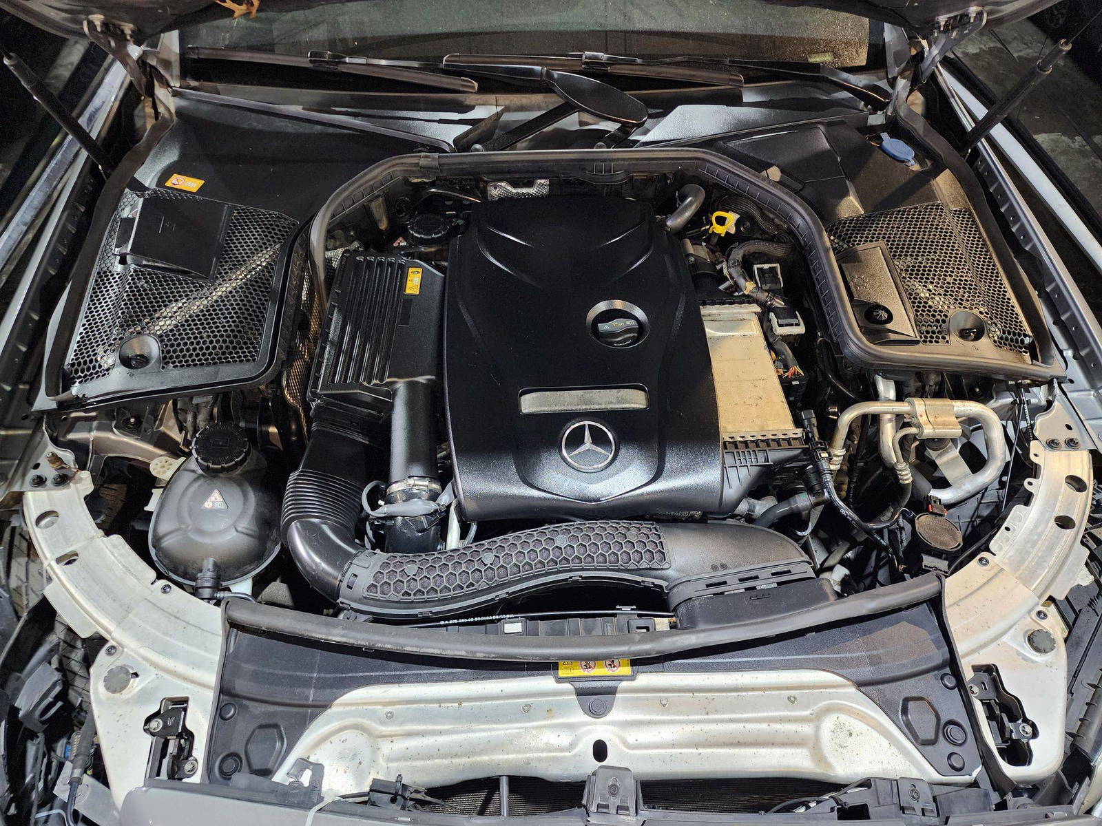 MERCEDES BENZ C300 2016 - Marhaba Auction Used Cars - Image 13