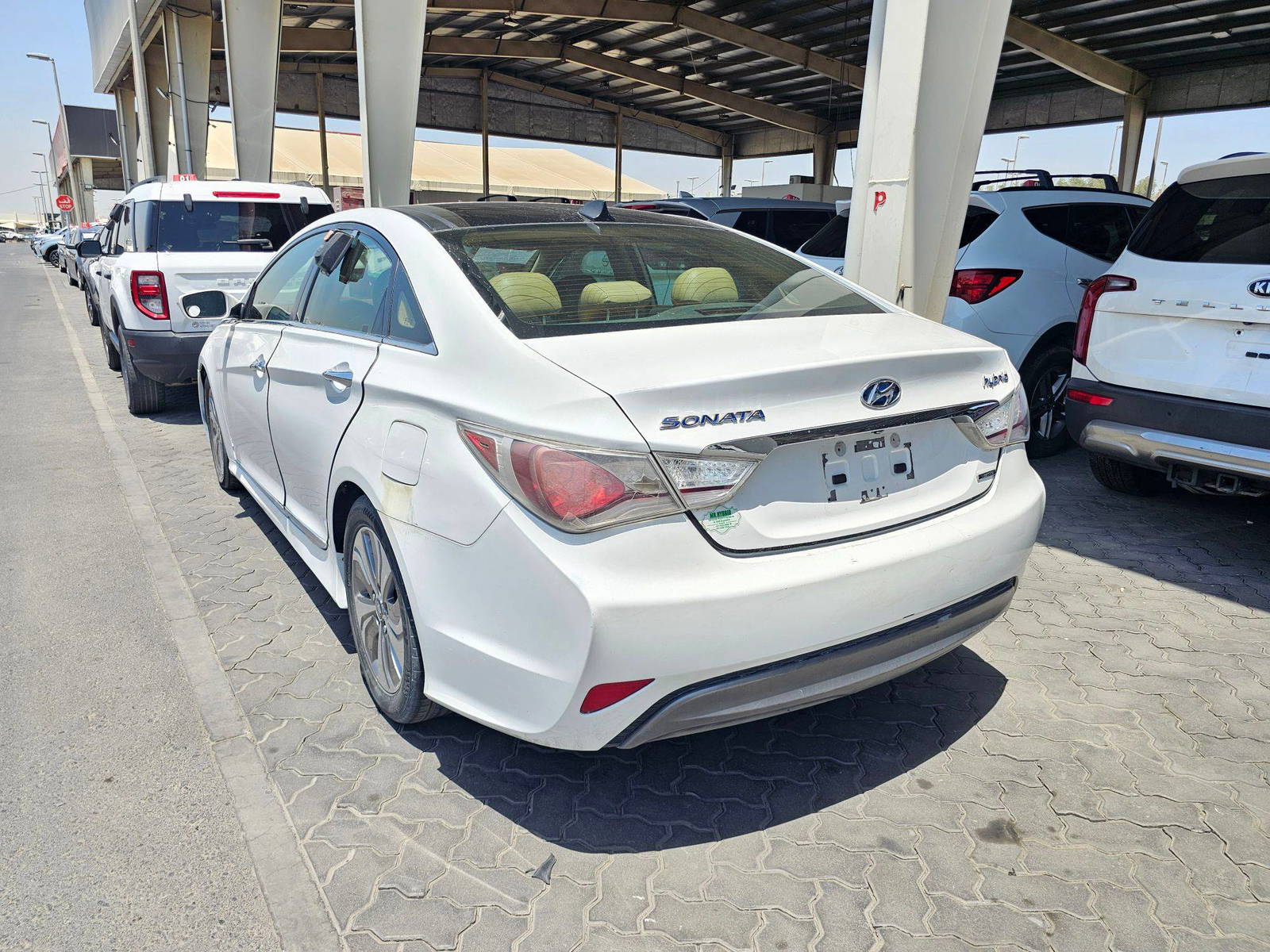 2015 HYUNDAI SONATA — 175643 Miles — Lot FA128824 — Souq - Marhaba Auctions Used Cars - Image 4