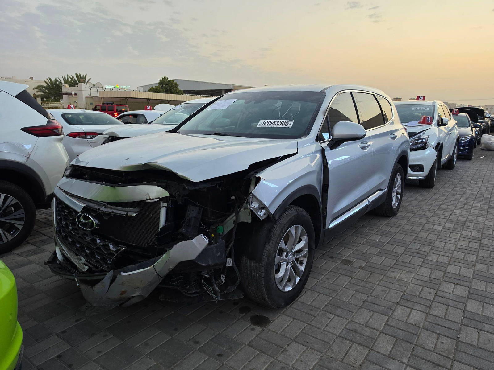 HYUNDAI SANTA FE 2019 - Marhaba Auction Used Cars - Image 3