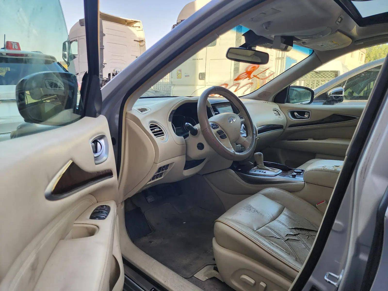 2014 INFINITI QX60 — 137592 Miles — Lot 500663 — Ind. 12 - Marhaba Auctions Used Cars - Image 7