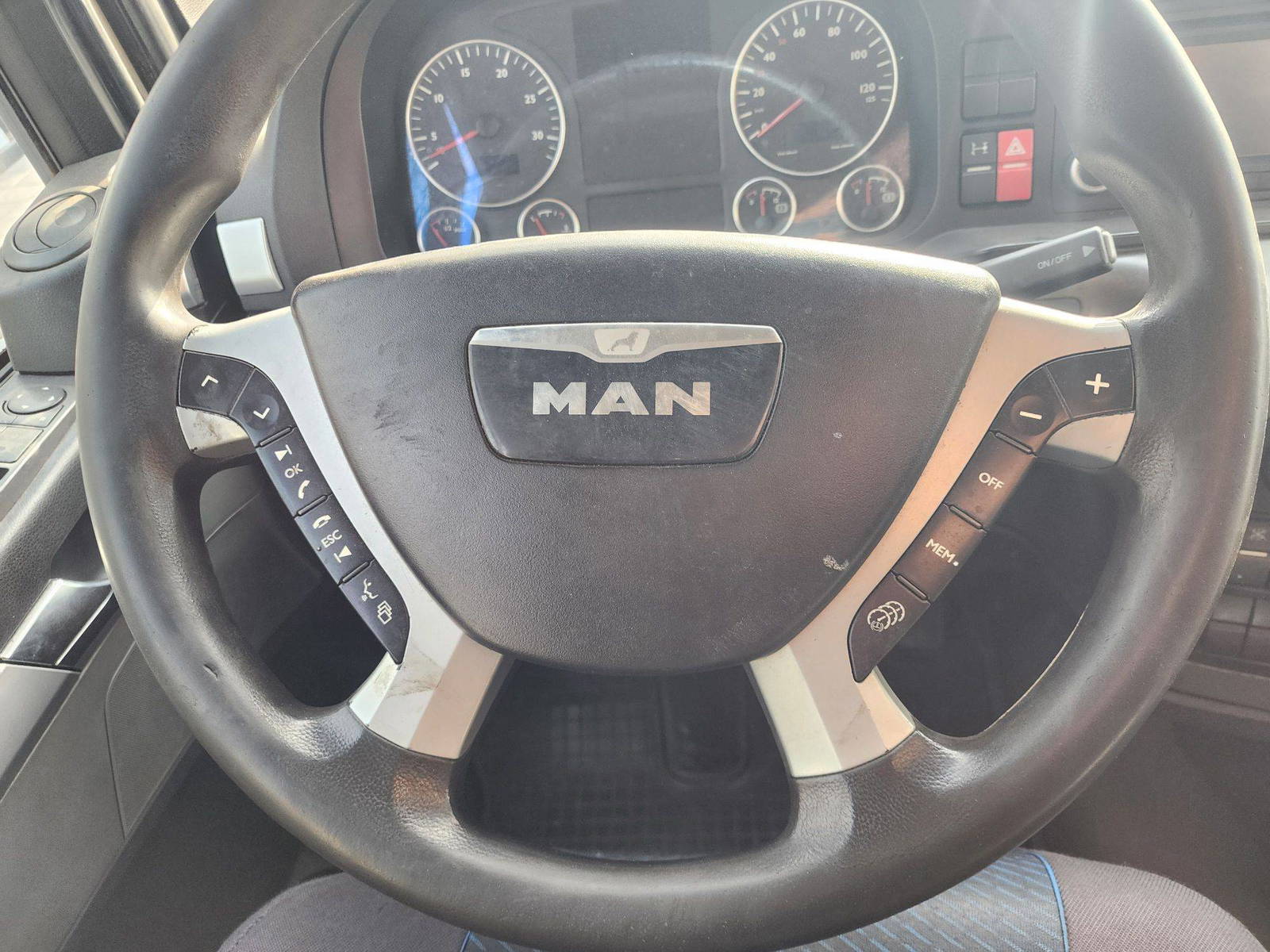 2013 MAN MAN TRUCK — 167973 KM — Lot 42993 — Al Quoz - Marhaba Auctions Used Cars - Image 12