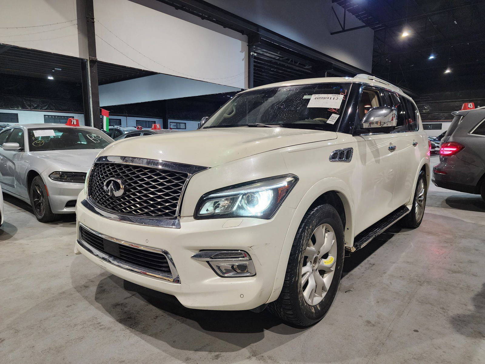 2015 INFINITI QX80 — 134816 Miles — Lot 40989112 — Souq - Marhaba Auctions Used Cars - Image 4