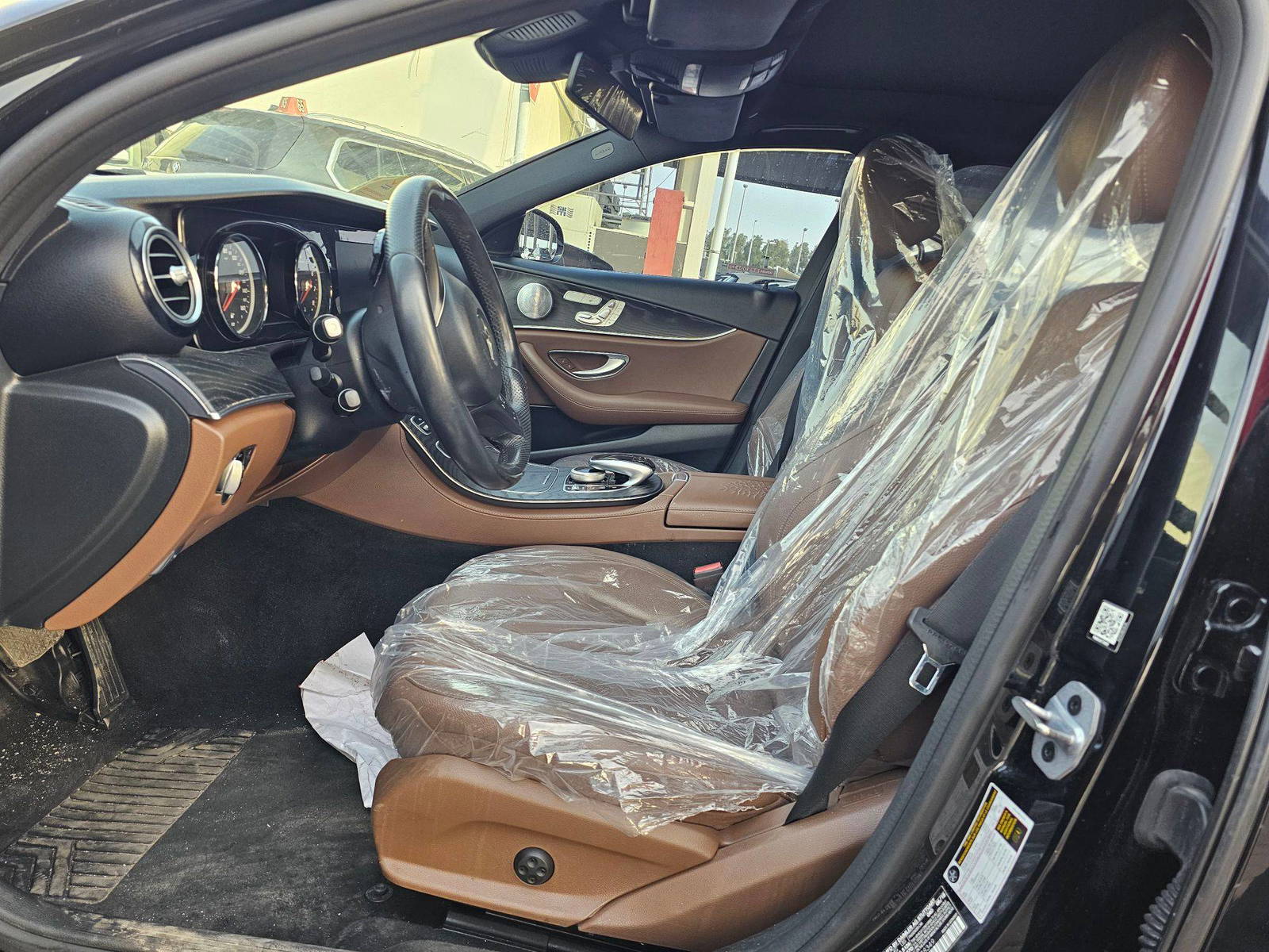 MERCEDES BENZ E-300 2018 - Marhaba Auction Used Cars - Image 10