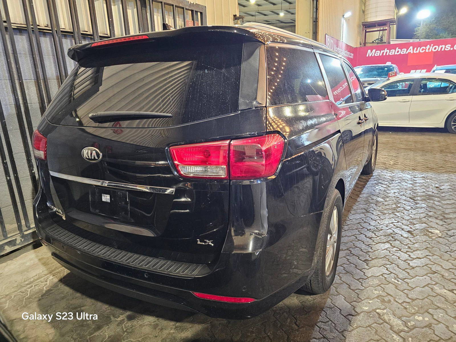2016 KIA SEDONA — 257344 Miles — Lot 3509727 — Main - Marhaba Auctions Used Cars - Image 5