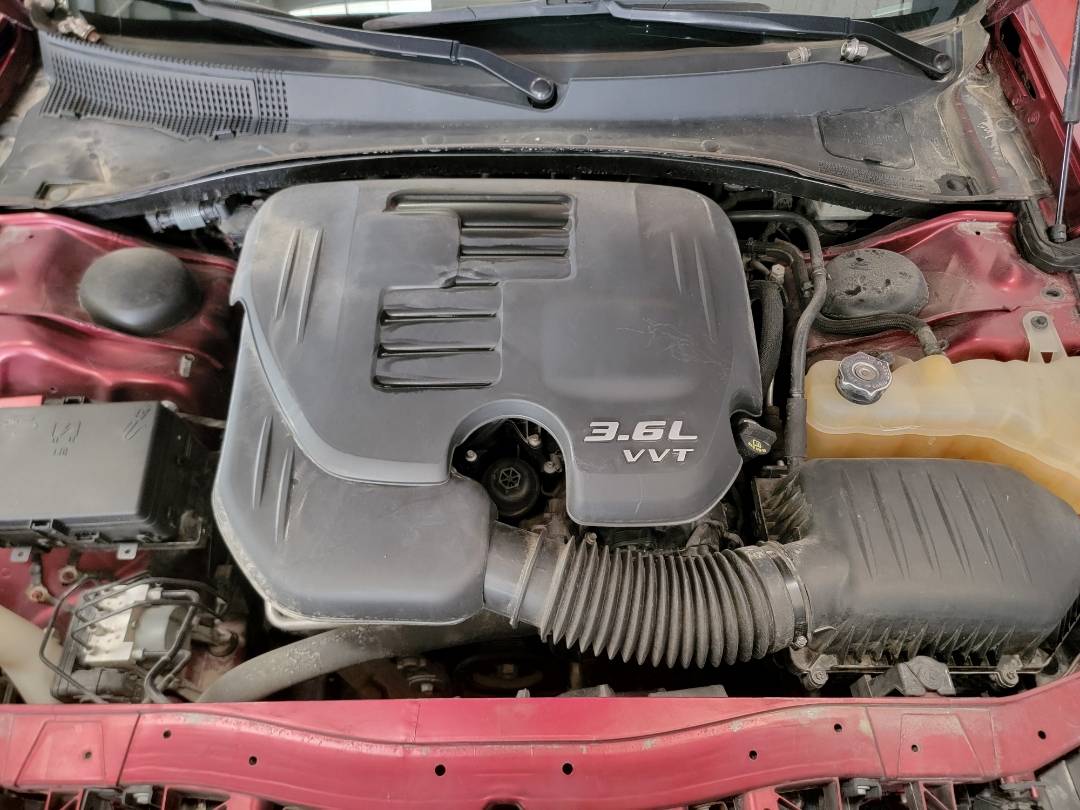 2018 CHRYSLER 300 — 149763 Miles — Lot 38704230 - Marhaba Auctions Used Cars - Image 10