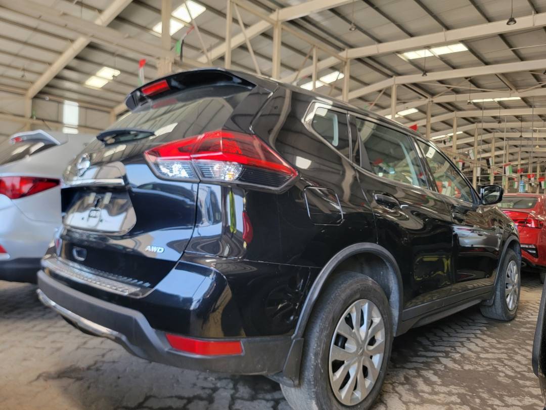 2018 NISSAN ROGUE — 109629 Miles — Lot 586200 - Marhaba Auctions Used Cars - Image 3