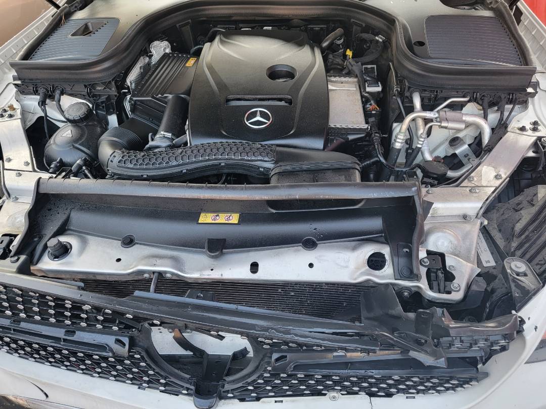 2018 MERCEDES BENZ GLC-300 — 83792 Miles — Lot 39370337 — Main - Marhaba Auctions Used Cars - Image 12