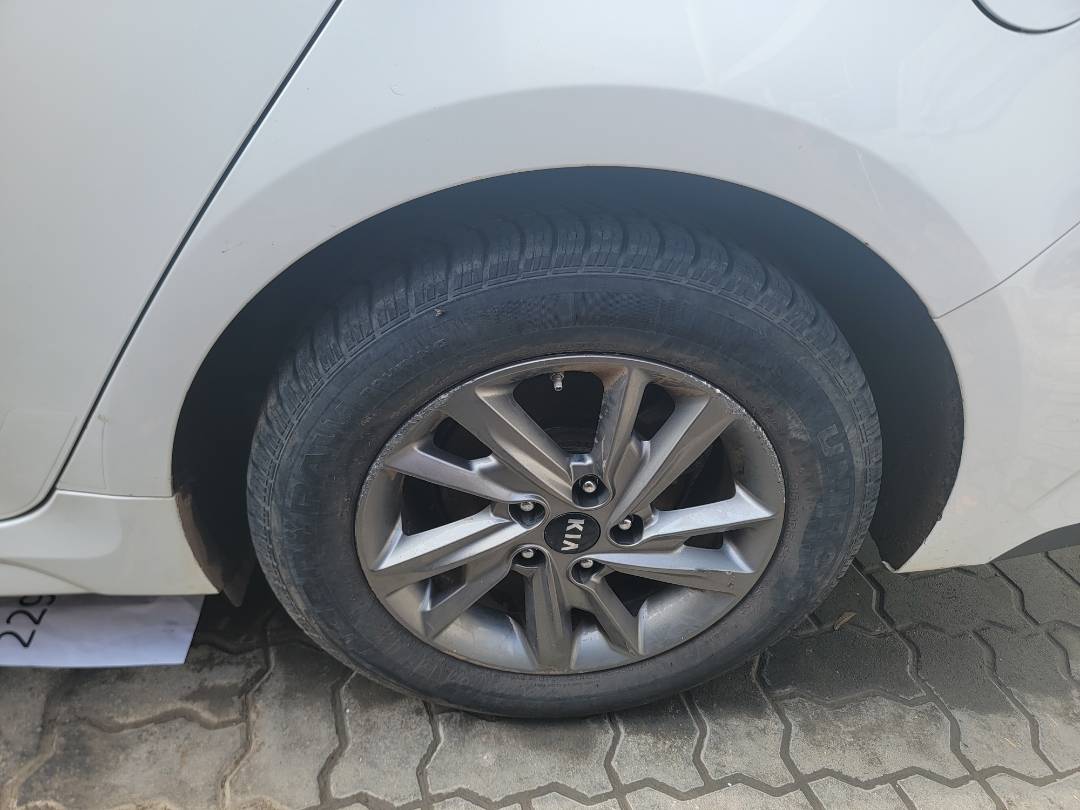 2019 KIA OPTIMA — 118928 Miles — Lot KG344921 - Marhaba Auctions Used Cars - Image 9