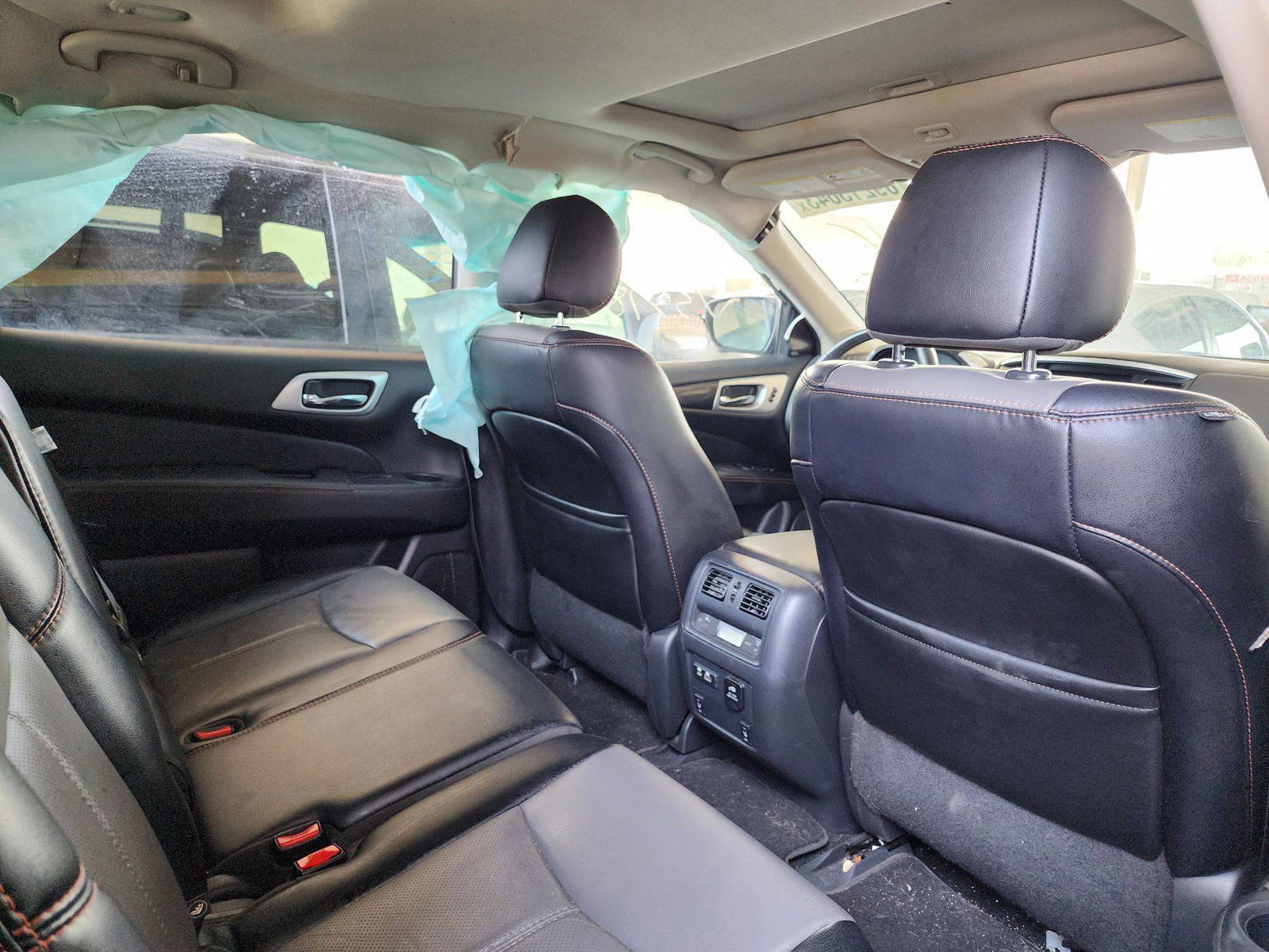 2019 NISSAN PATHFINDER — 55786 Miles — Lot 69213643 — Souq - Marhaba Auctions Used Cars - Image 4
