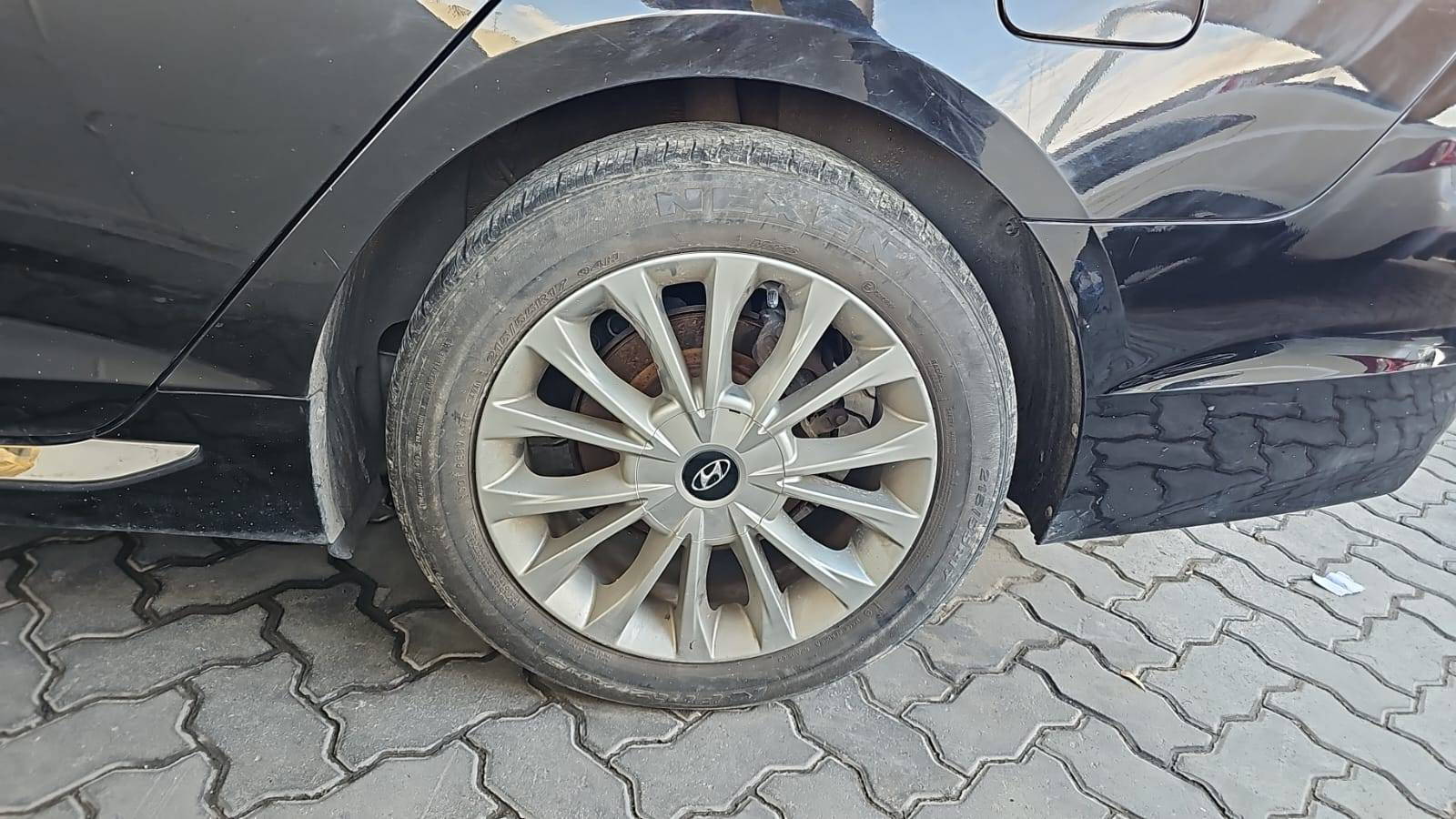 HYUNDAI SONATA 2015 - Marhaba Auction Used Cars - Image 3