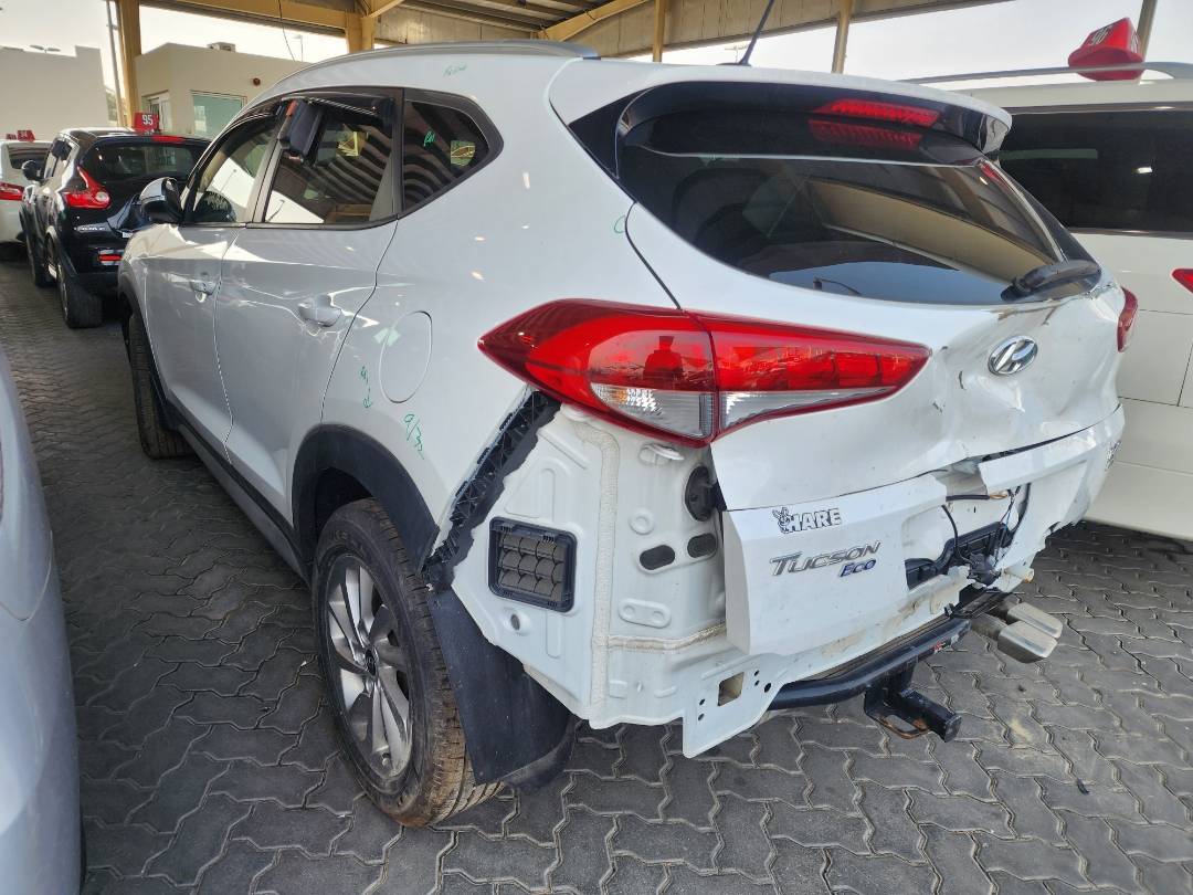 2017 HYUNDAI TUCSON — 69468 Miles — Lot 38733371 — Souq - Marhaba Auctions Used Cars - Image 8