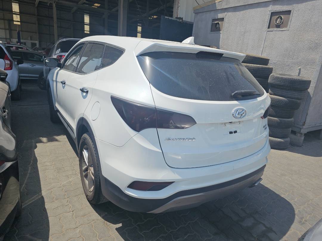 HYUNDAI SANTA FE 2017 - Marhaba Auction Used Cars - Image 4