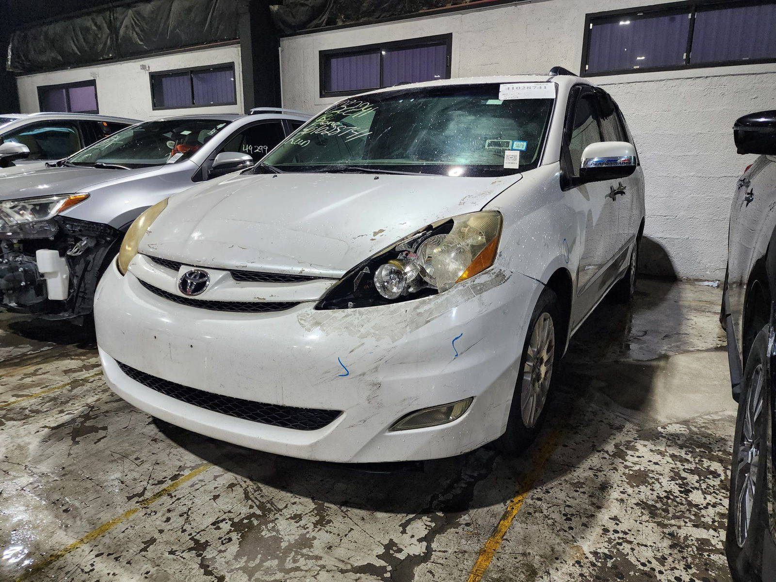2007 TOYOTA SIENNA — 137309 Miles — Lot 41028741 — Al Quoz - Marhaba Auctions Used Cars - Image 4
