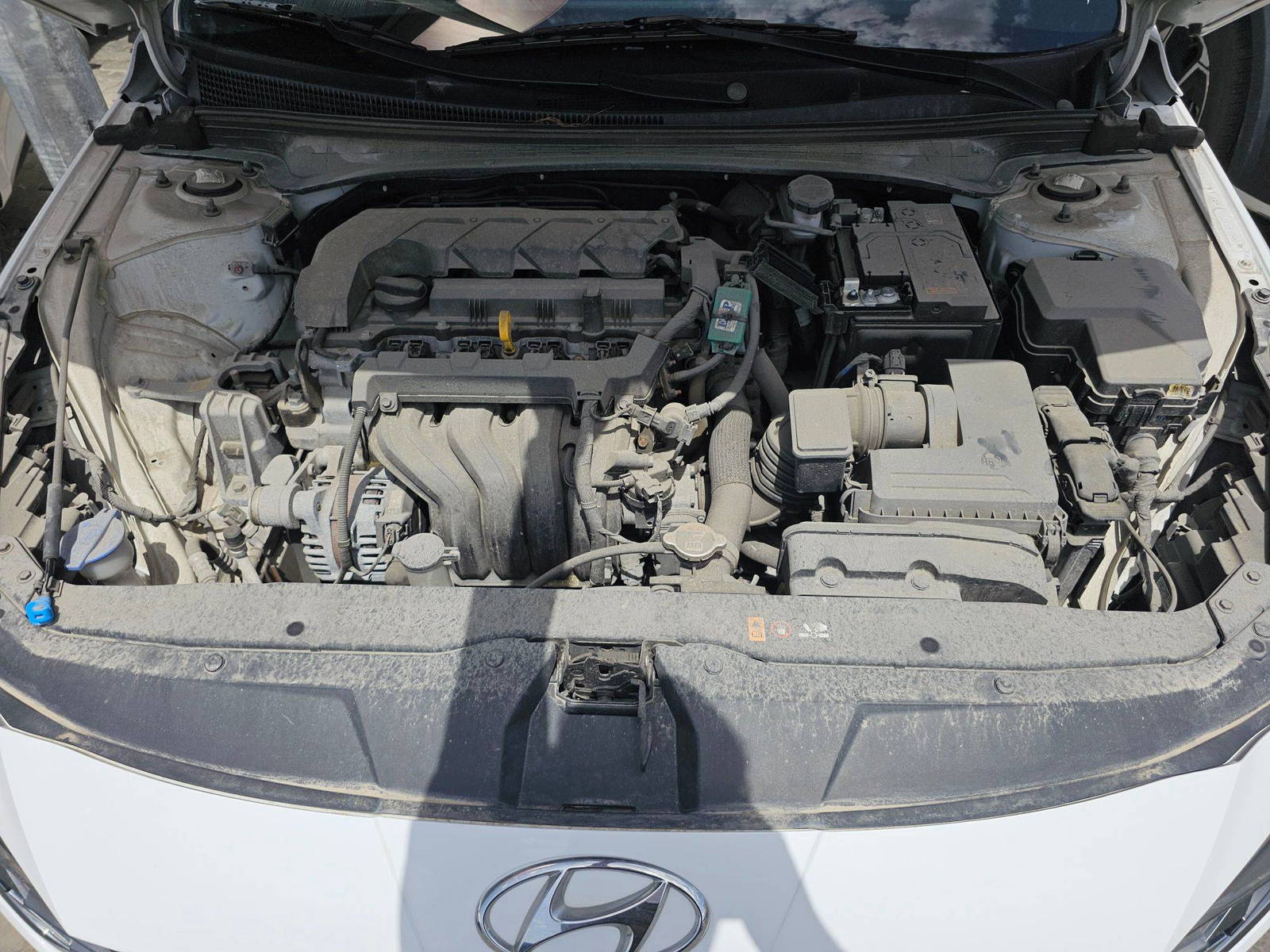 HYUNDAI AVANTE 2022 - Marhaba Auction Used Cars - Image 12