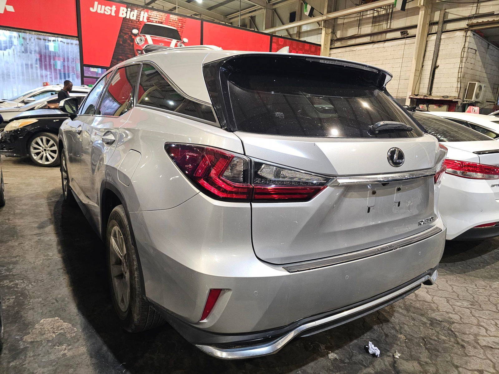 2018 LEXUS RX 350 — 102165 KM — Lot 8J2005812 — Main - Marhaba Auctions Used Cars - Image 3